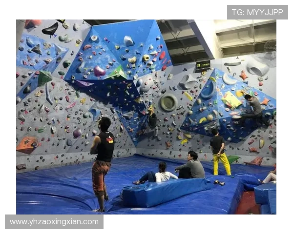 北京攀岩队的反击之路:深度剖析攀岩运动的挑战与突破 北京攀岩队的反击之路:深度剖析攀岩运动的挑战与突破