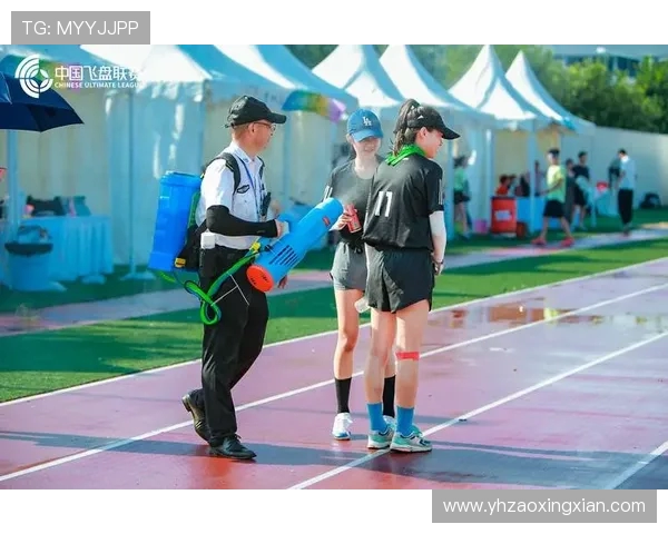 周军独家分享飞盘技巧与心得体会助你提升飞盘水平