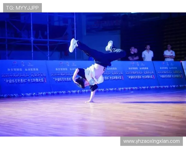 杭州街舞队与重庆街舞队赛后复盘分析两队状态与表现对比