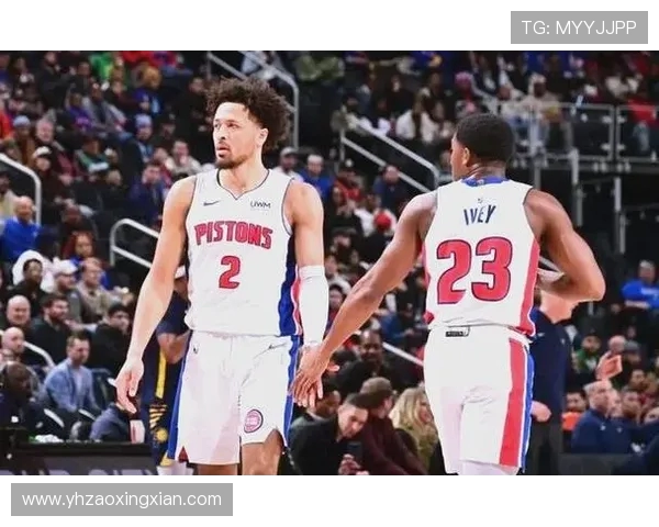 杰登艾维的篮球之路:从新秀到未来明星的成长历程与挑战 杰登艾维的篮球之路:从新秀到未来明星的成长历程与挑战