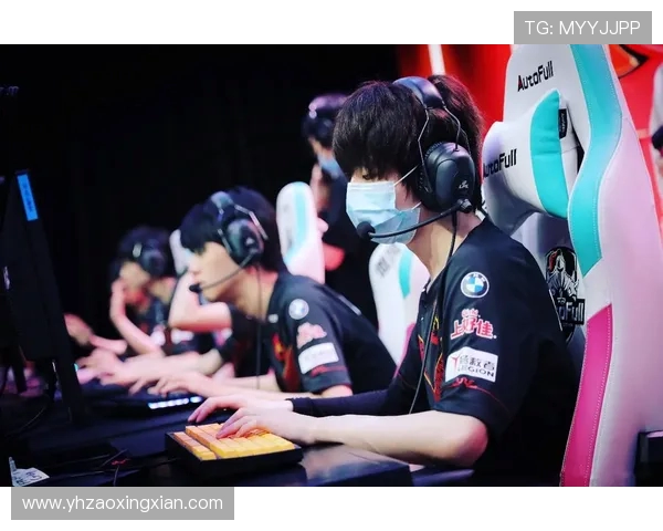 热议王者荣耀：FPX战队如何通过意识变革重塑团队竞争力